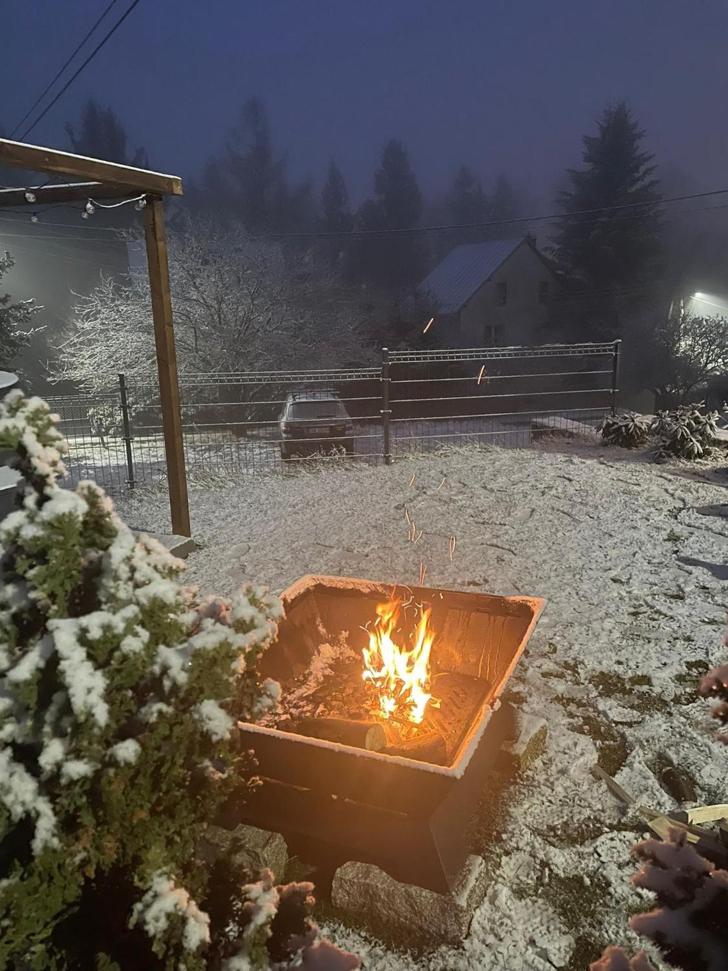 Z Widokiem Apartamenty - Apartamenty Z Widokiem Na Gory I Zewnetrzna Balia Szklarska Poręba Esterno foto